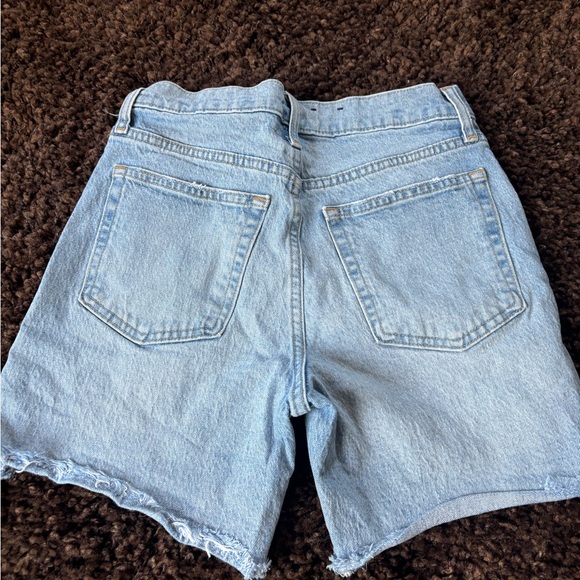 GAP Size 25 Distressed Jean Shorts - Picture 3 of 3